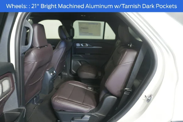 New 2027 Star White Metallic Tri-Coat Ford Platinum™ image 28