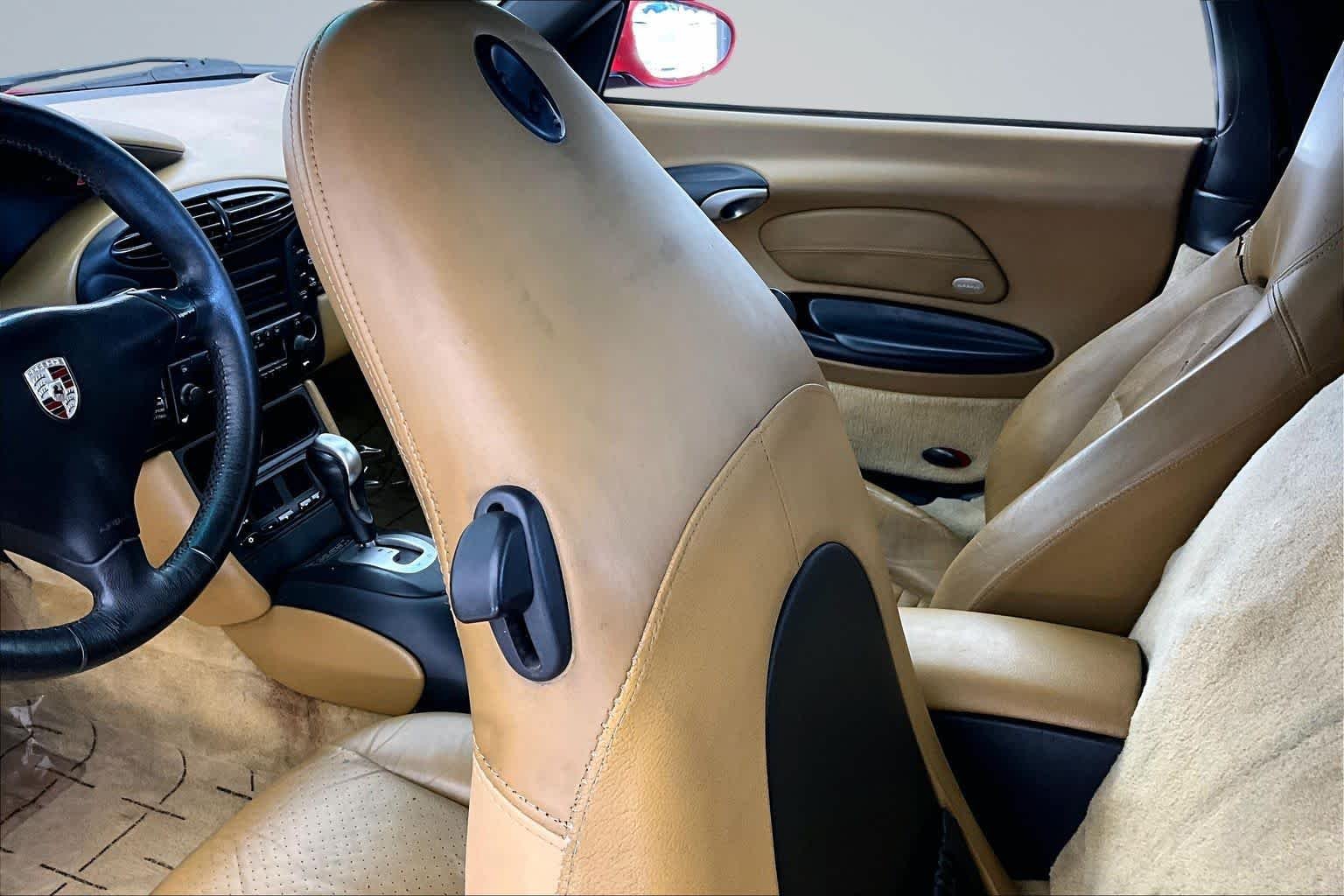 Used 2001  Porsche  image 12