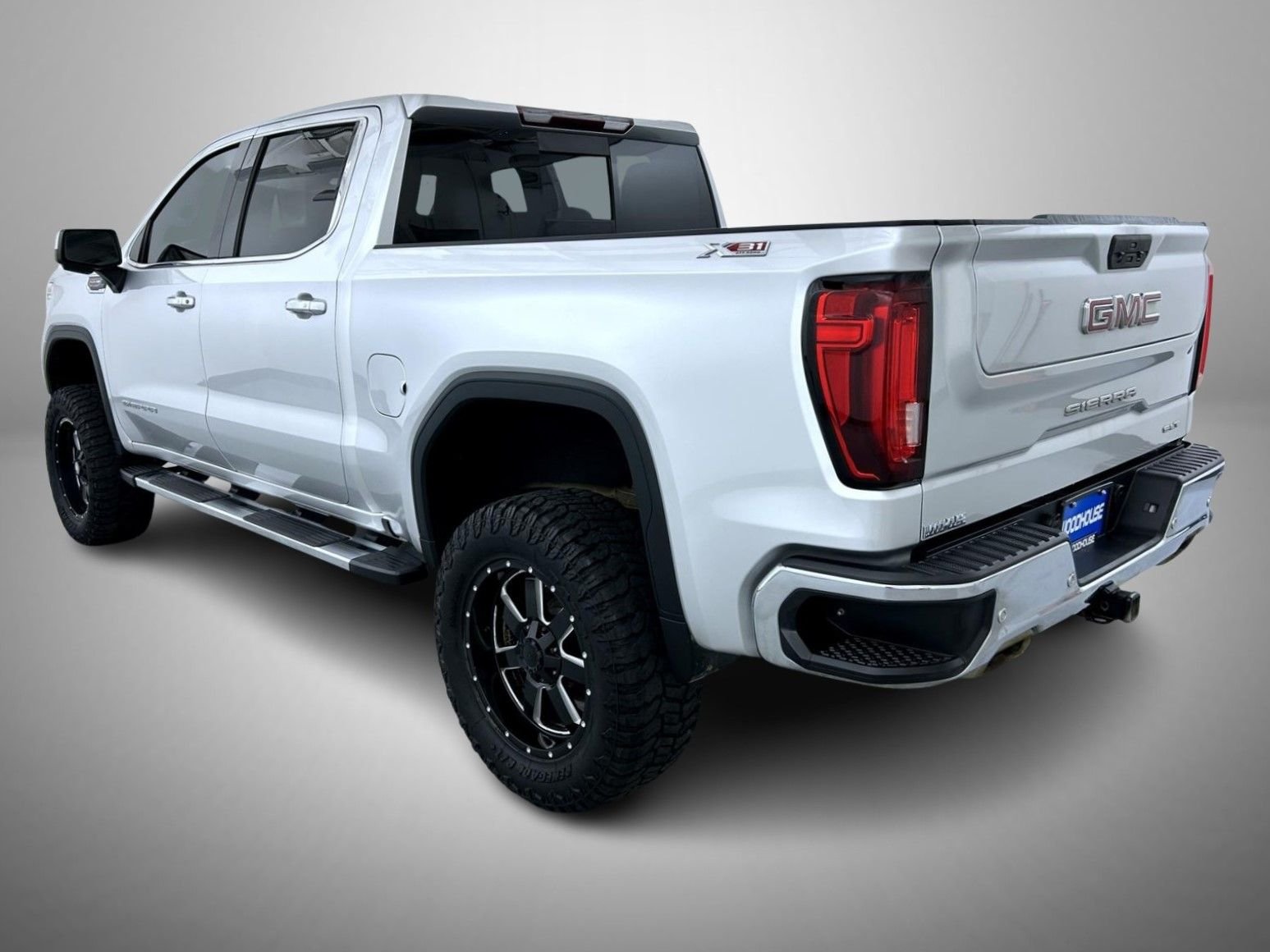 Used 2021 Silver GMC SLT image 7
