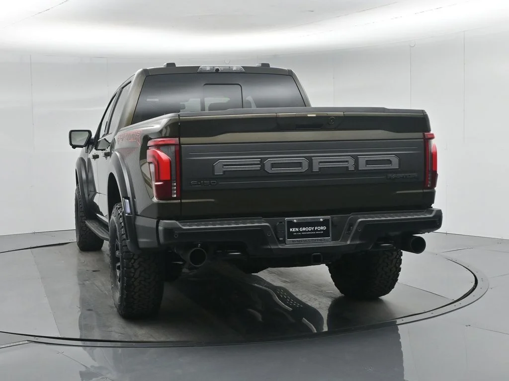 New 2026 Shelter Green Ford Raptor image 30