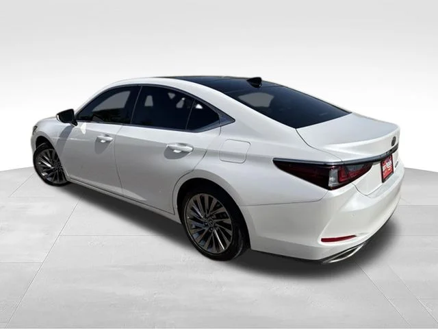 Used 2024 White Lexus 350 Luxury image 5