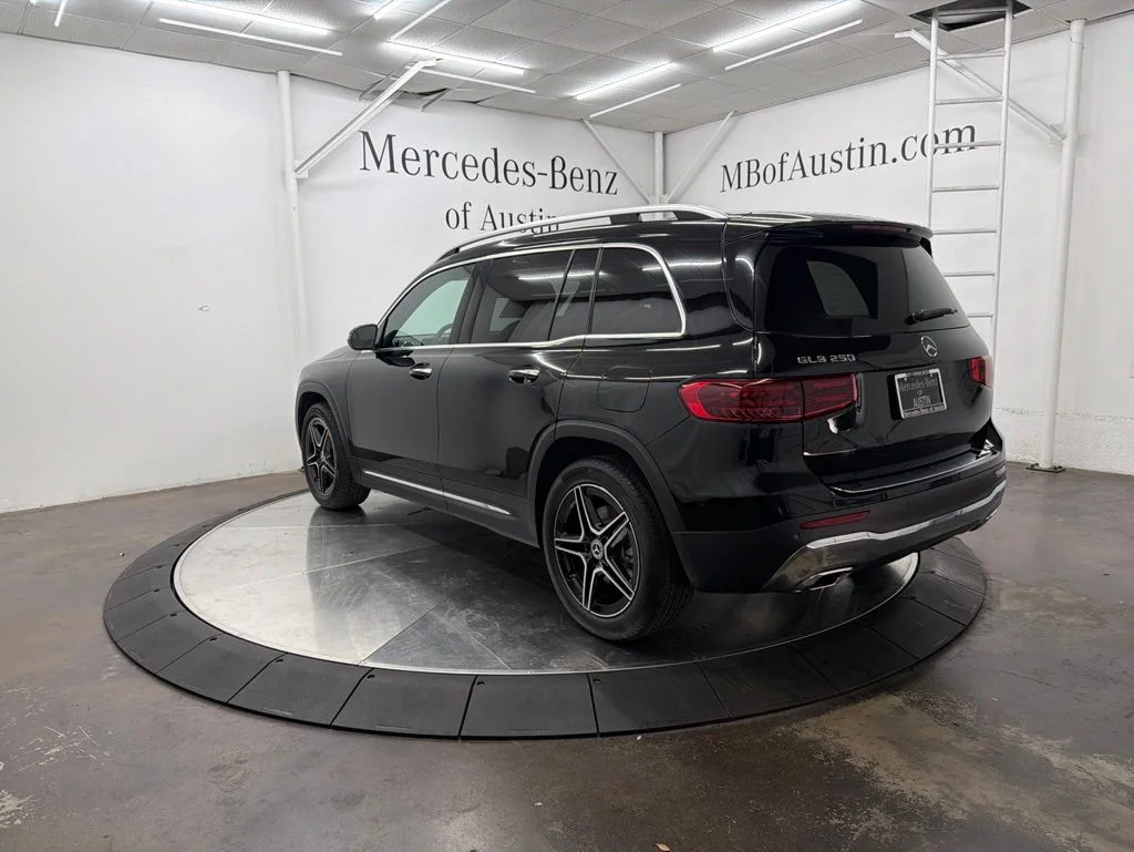 New 2026 Black Mercedes-Benz GLB 250 image 5