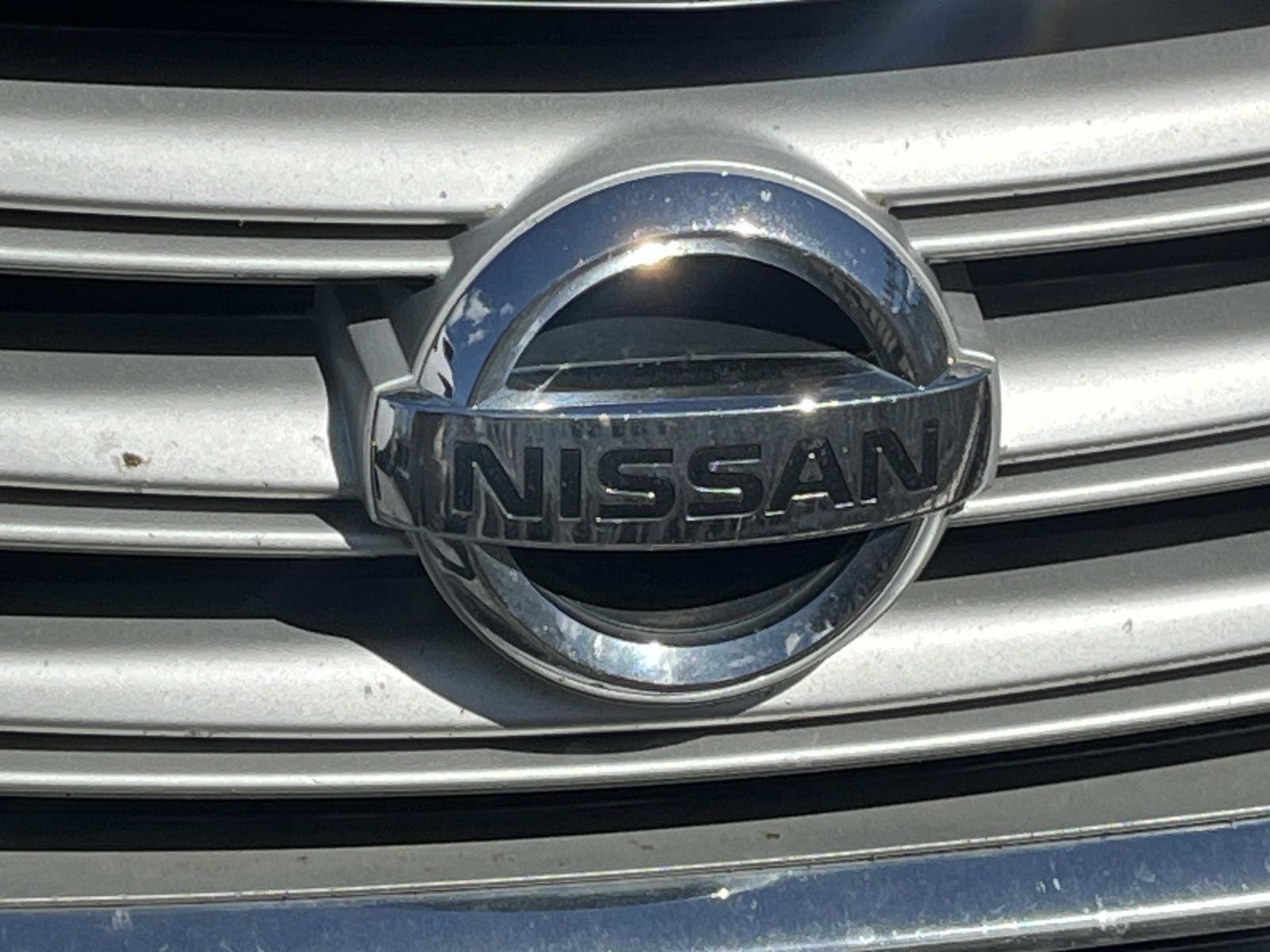 Used 2014 Super Black Nissan SV image 7