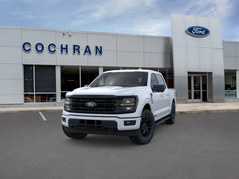 New 2025 Oxford White Ford XLT image 3