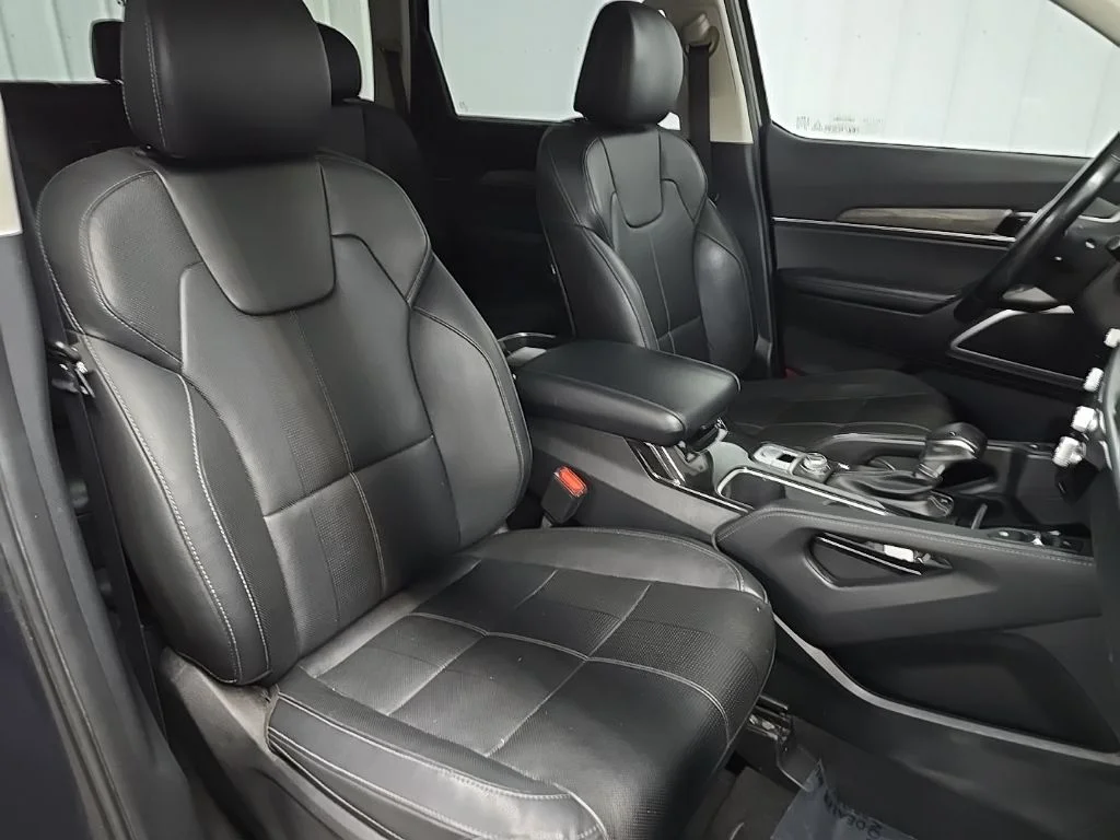 Used 2021 Gray Kia EX image 15