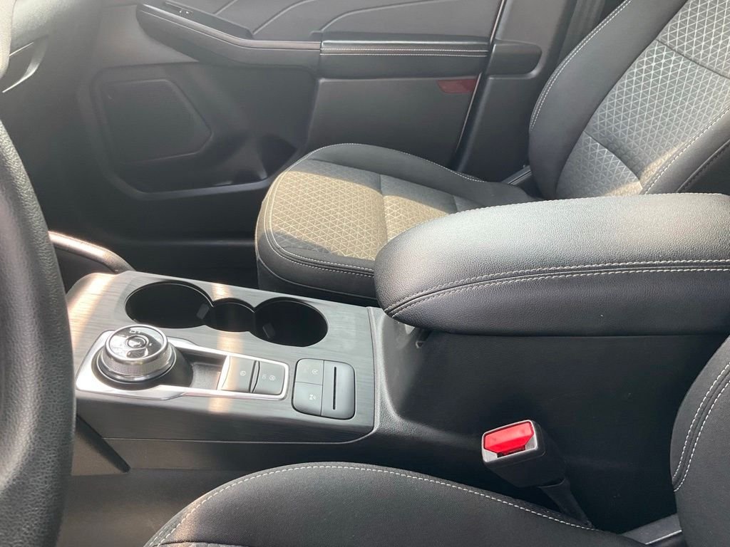 Certified Used 2025 Oxford White Ford Active image 15