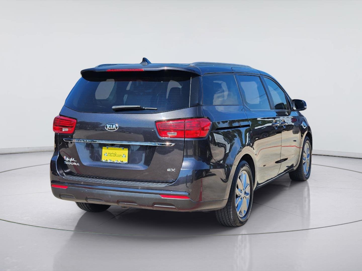 2020 Kia Sedona photo 5 of 34