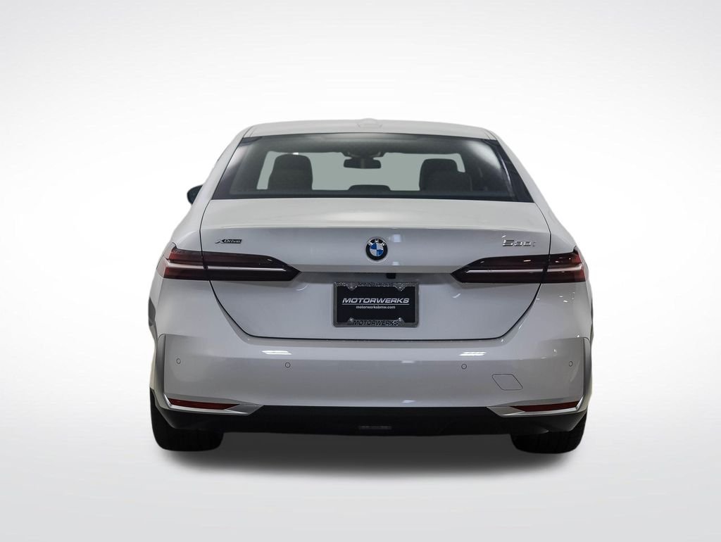 Used 2026 White Metallic BMW 530i xDrive image 5