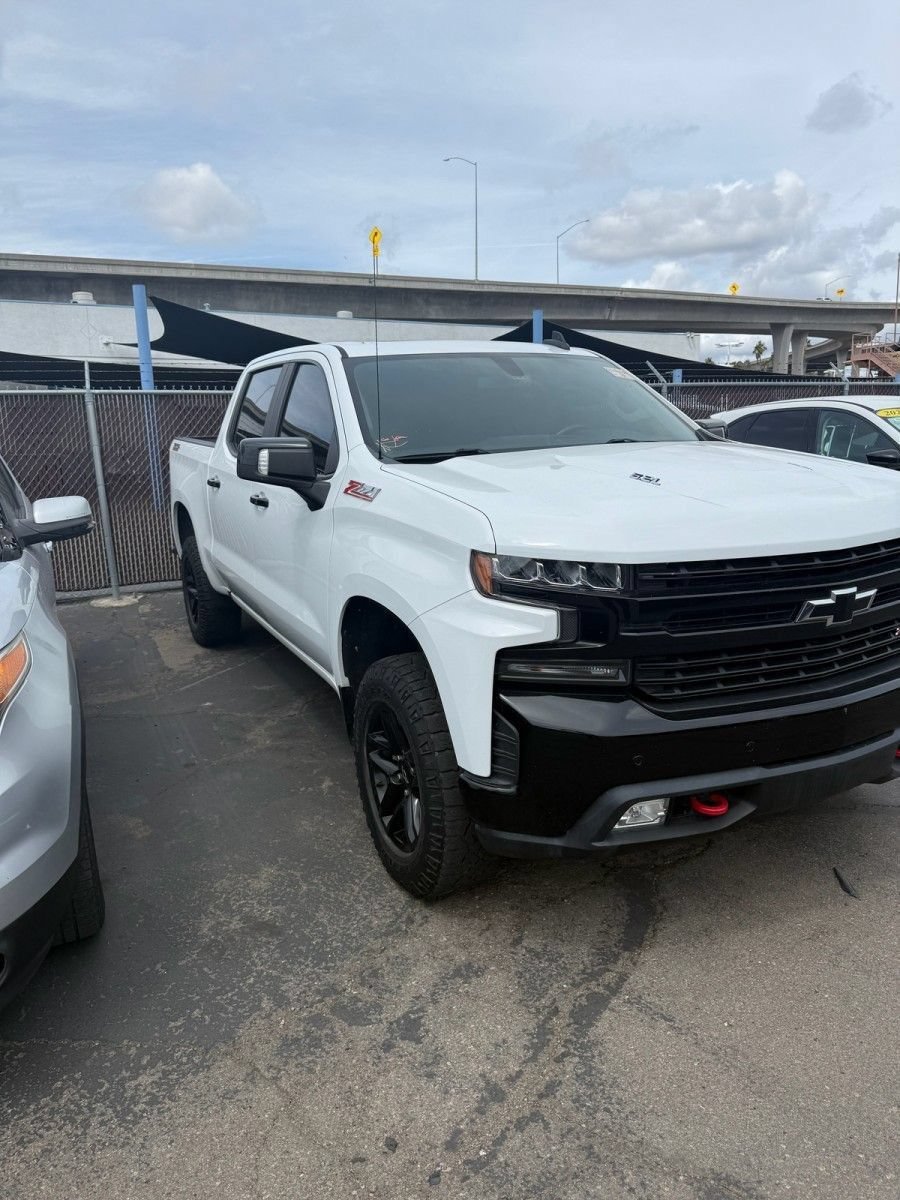 Used 2021 SUMMIT WHITE Chevrolet LT Trail Boss image 2