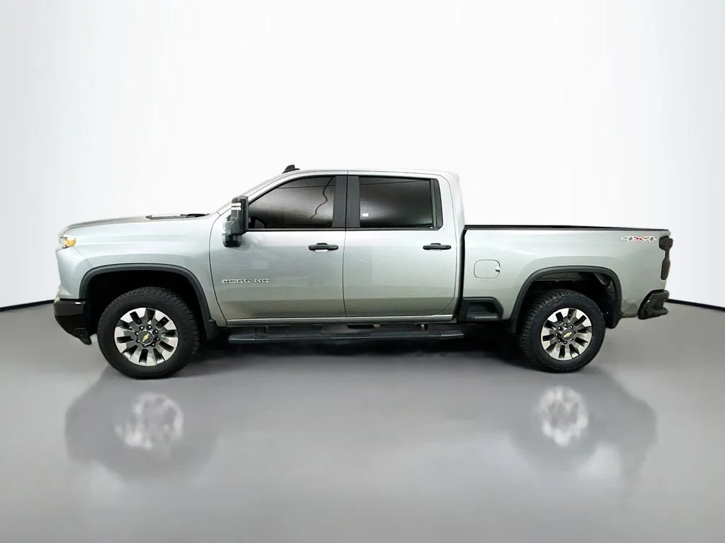 Used 2025 Sterling Gray Metallic Chevrolet Custom image 4