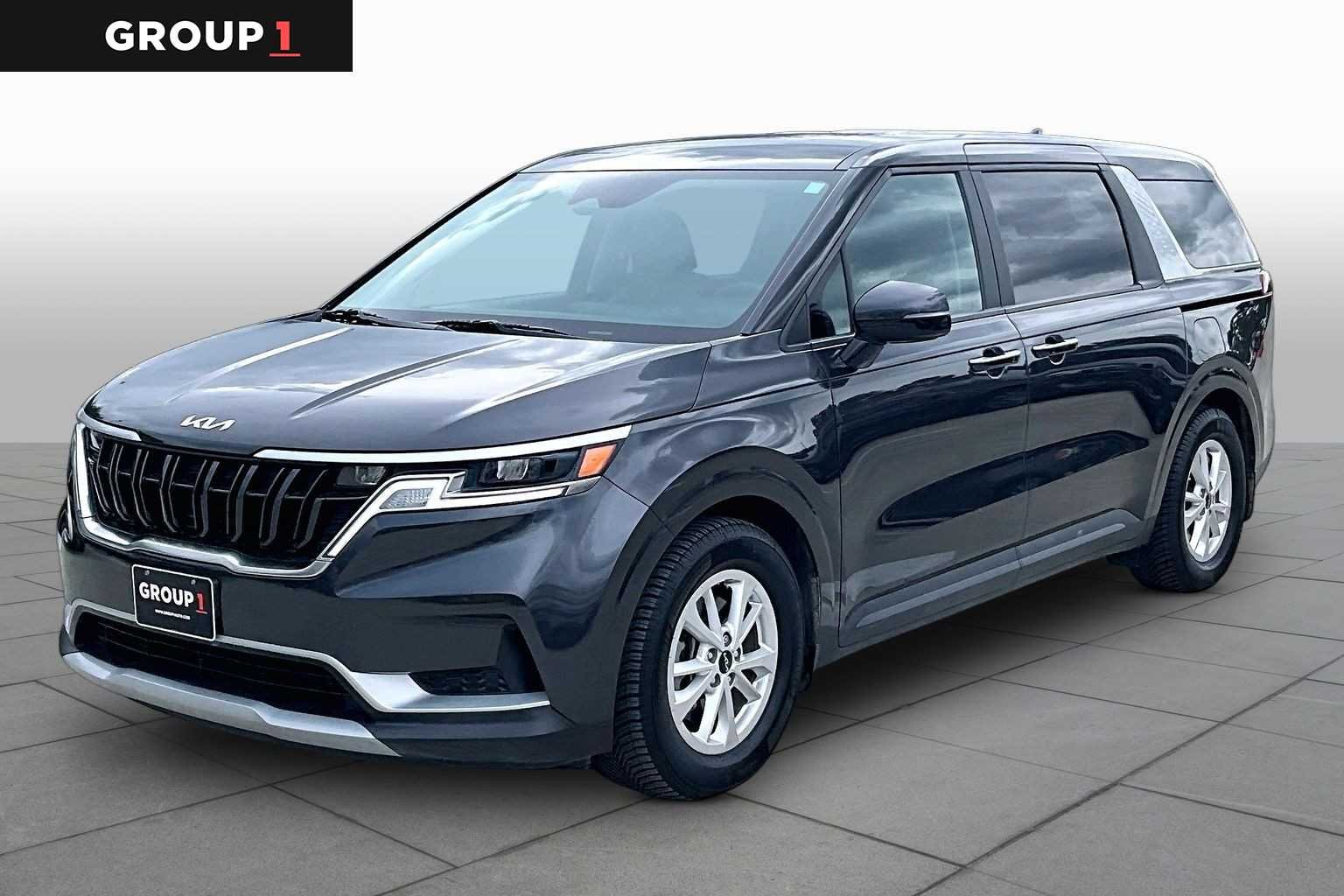 2023 Kia Carnival LX