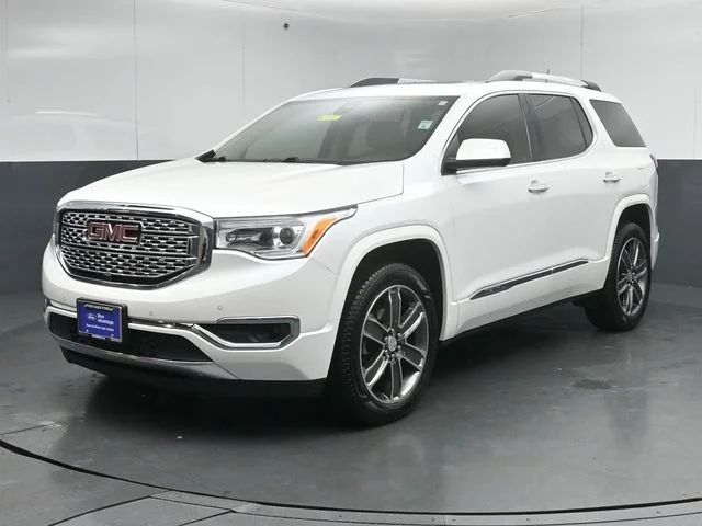 Certified Used 2019 White Frost Tri-Coat GMC Denali image 3
