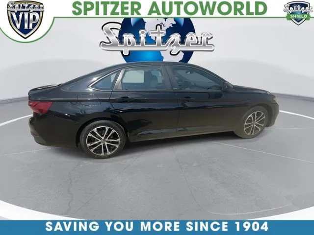 Used 2025 Blue Volkswagen 1.5T Sport image 11