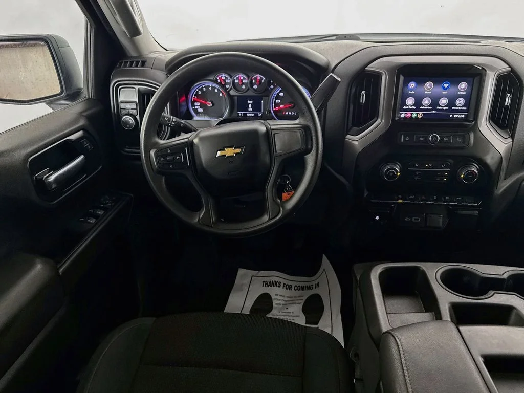Used 2021 White Chevrolet Custom image 24