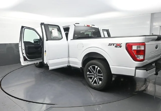 Used 2023 White Ford XL image 32