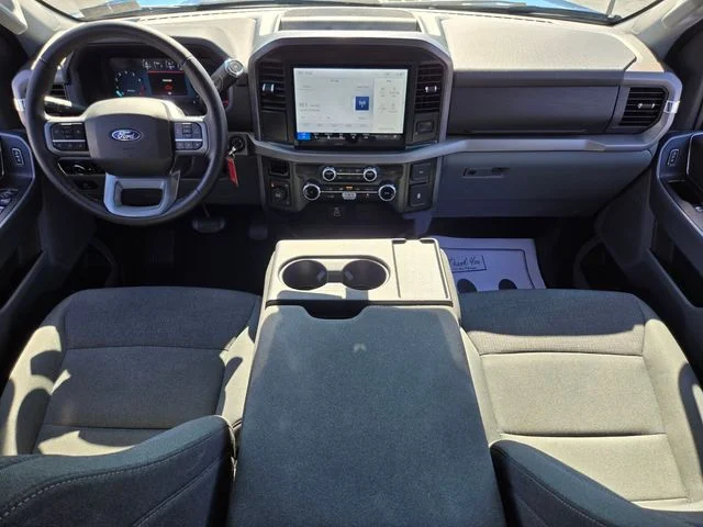 Used 2025 Blue Ford XLT image 14