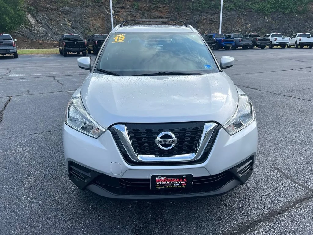 Used 2019 Nissan Kicks SV with VIN 3N1CP5CU2KL500089 for sale in Danville, VA
