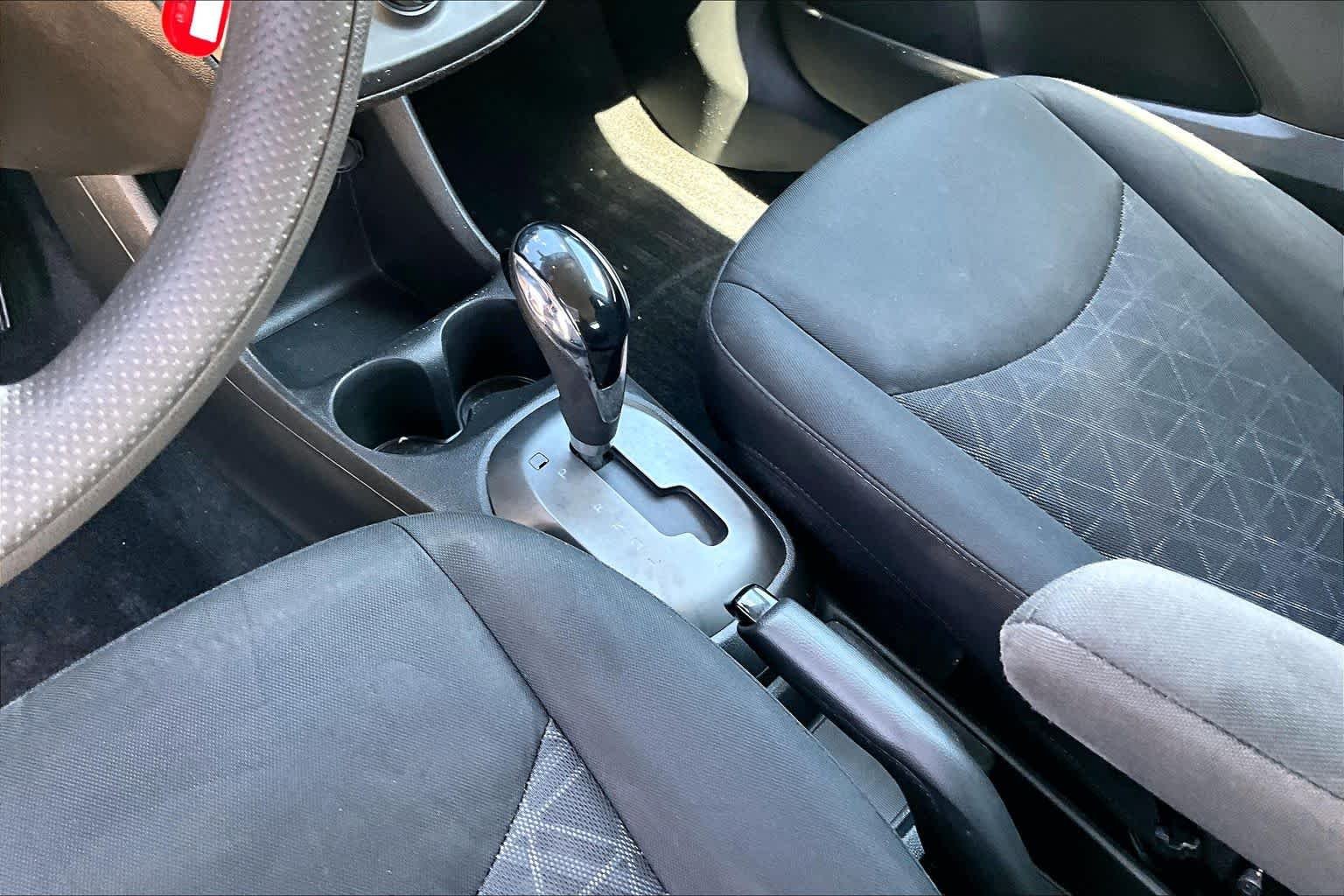 Used 2020 SILVER ICE METALLIC Chevrolet LT image 15