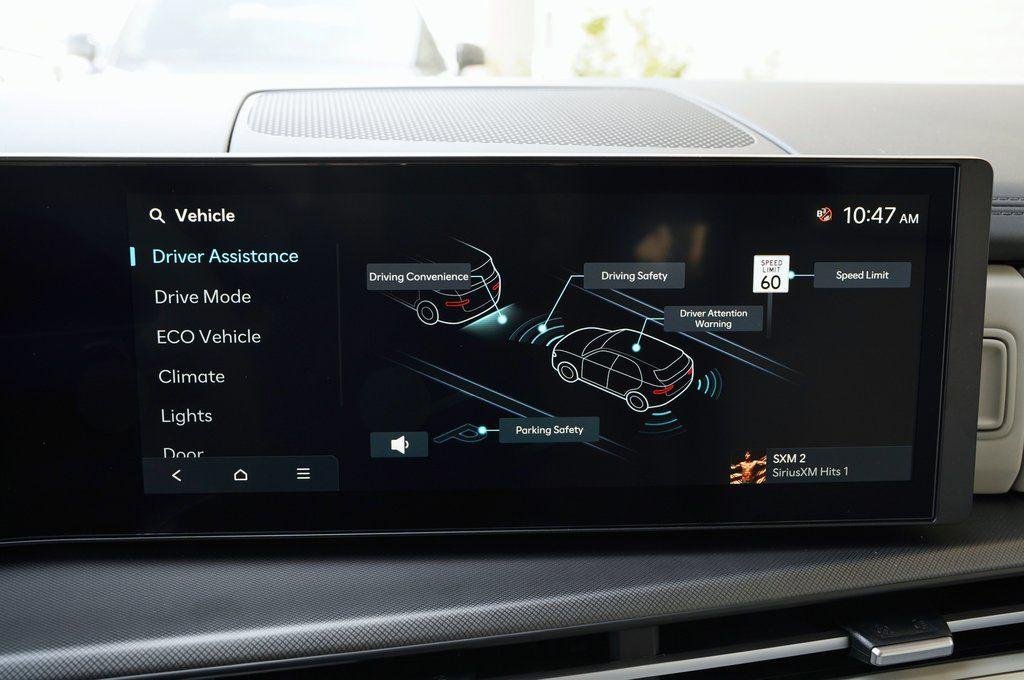 New 2026 Serenity White Hyundai SE image 15