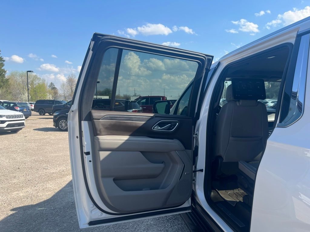 Used 2021 White Frost GMC SLT image 31