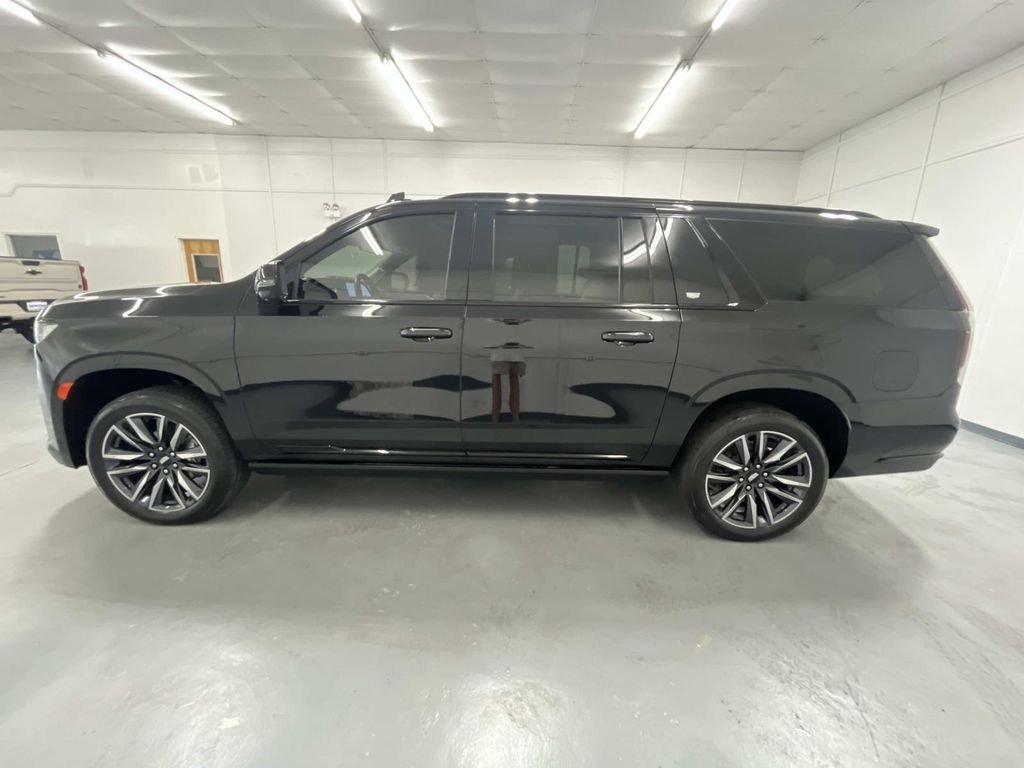 Used 2023 Black Raven Cadillac Sport Platinum image 5