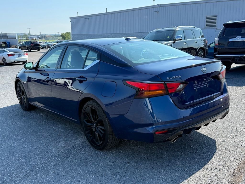 Used 2024 Blue Nissan 2.5 SR image 19