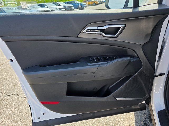 2026 Kia Sportage LX - Photo 23