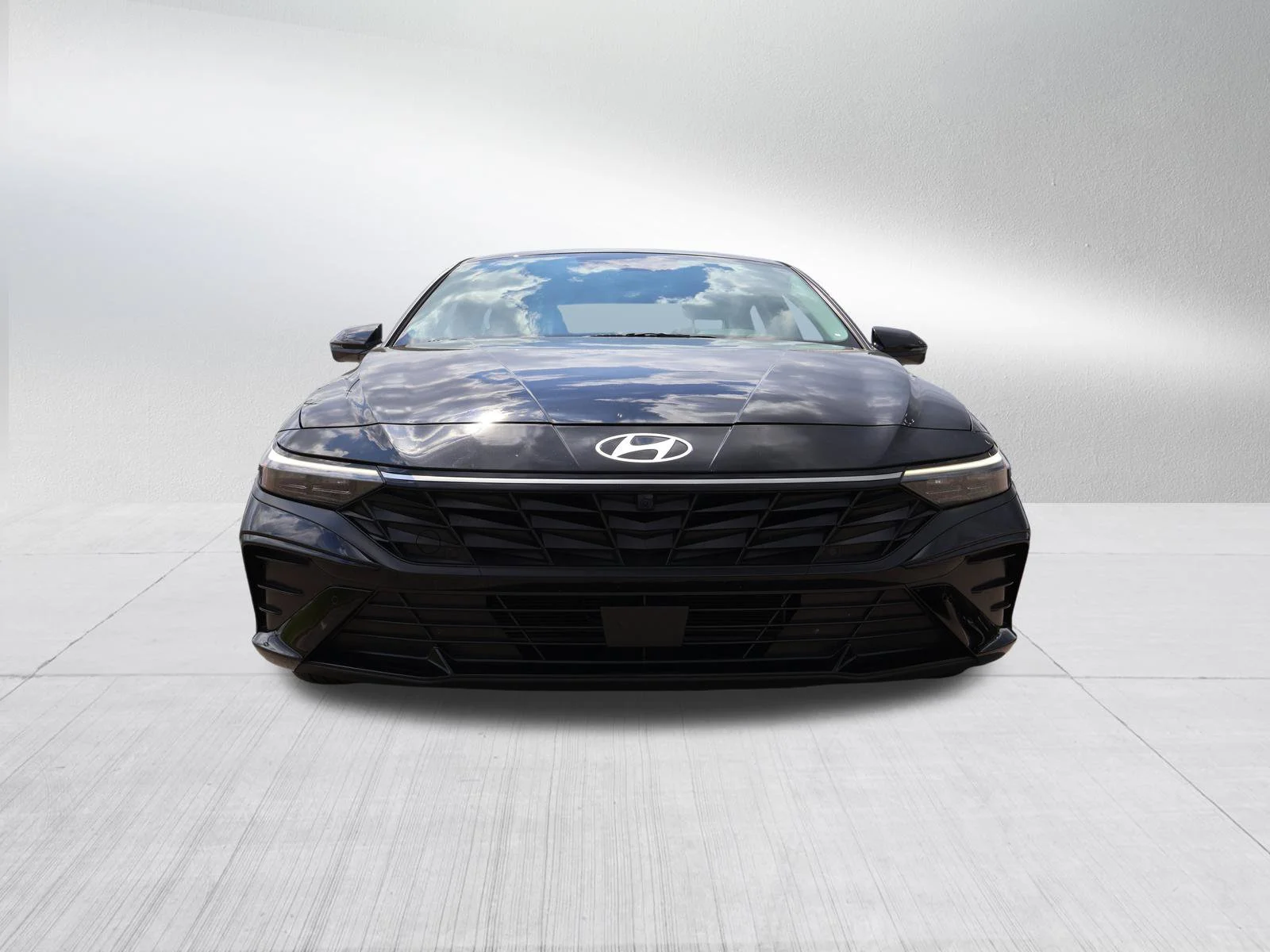 Used 2024 Hyundai Elantra Limited with VIN KMHLP4DGXRU710208 for sale in Kansas City