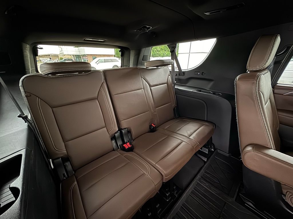 Used 2024 Beige Chevrolet High Country image 28