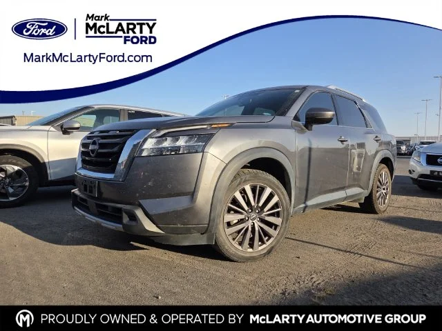 Used 2023 Gray Nissan SL image 1