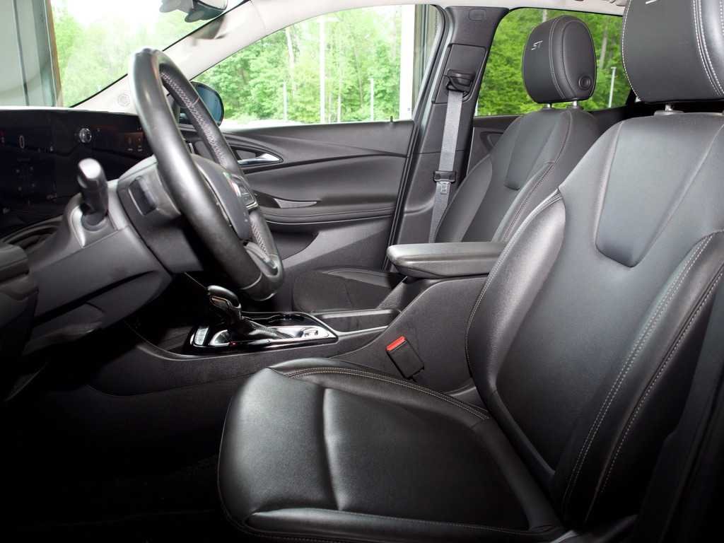 2024 Buick Encore GX Sport Touring - Photo 18
