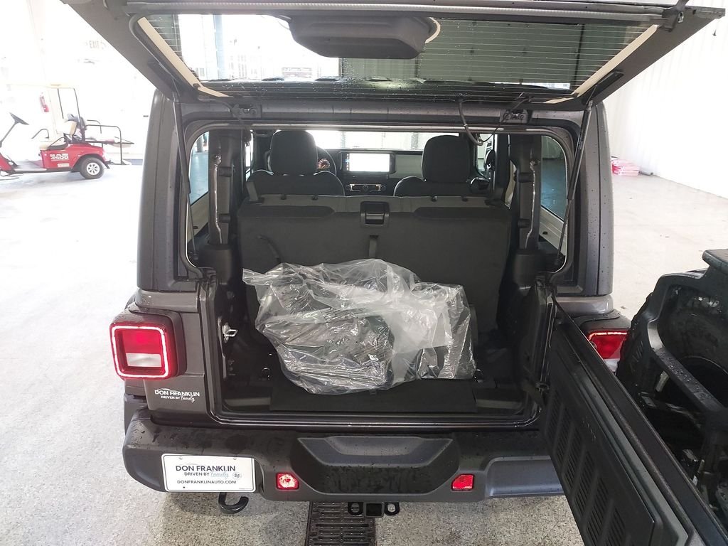 2026 Jeep Wrangler 2-Door Willys - Photo 28