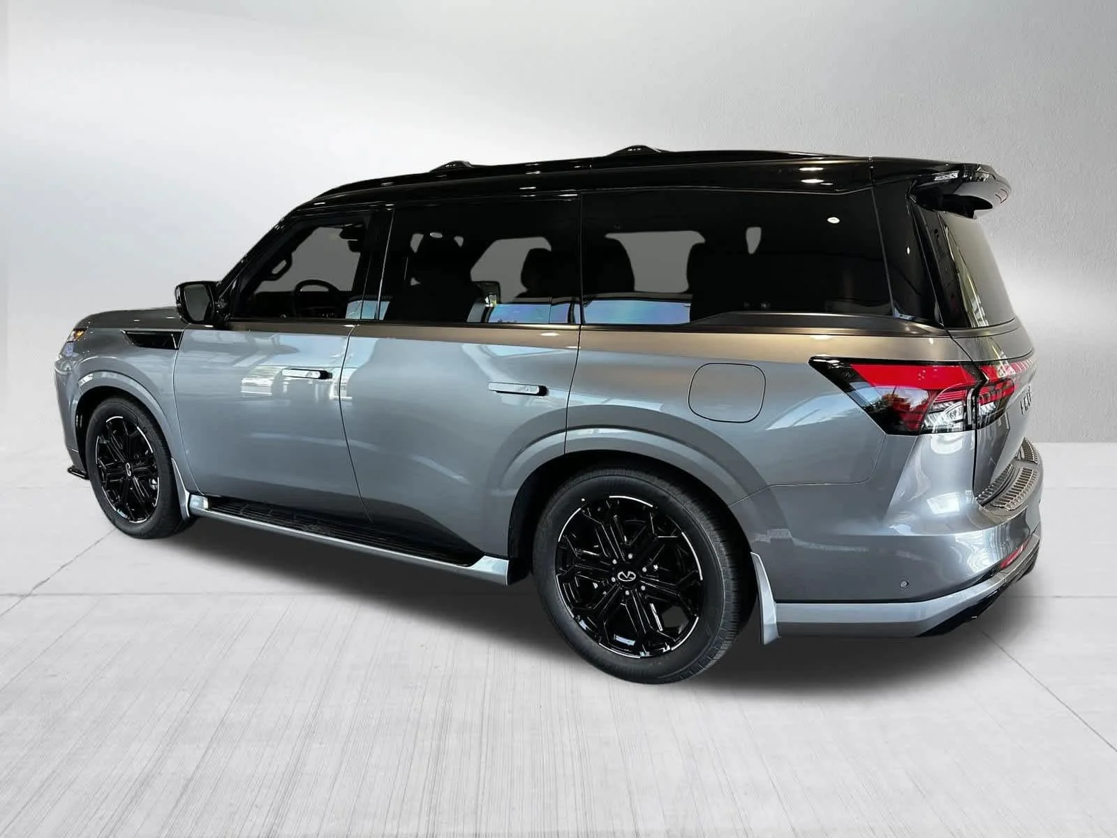 New 2027 Dynamic Metal/Black Obsidian INFINITI SPORT image 3