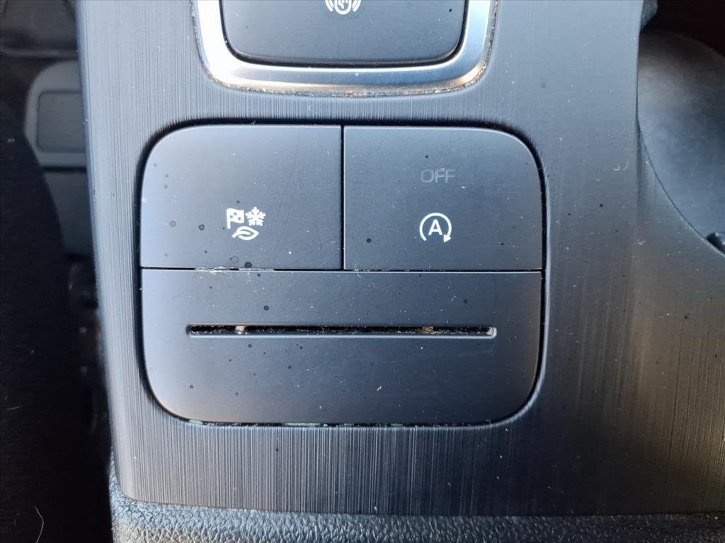 Used 2022 Carbonized Gray Ford SE image 19