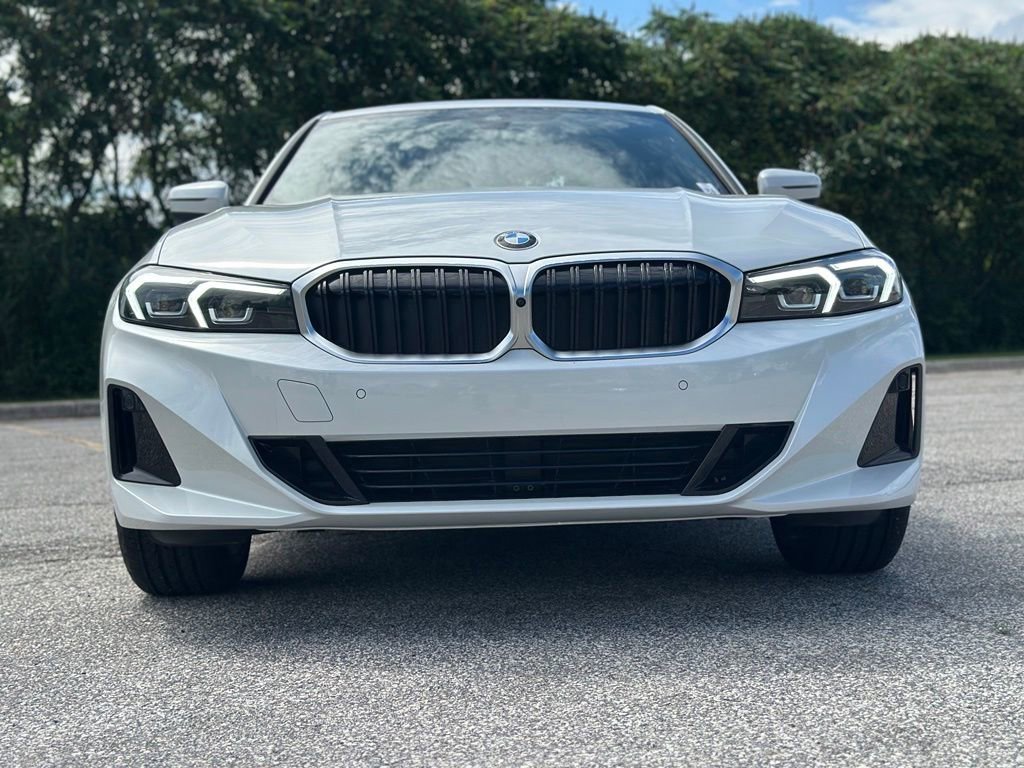 New 2026 Mineral White Metallic BMW 330i xDrive image 2