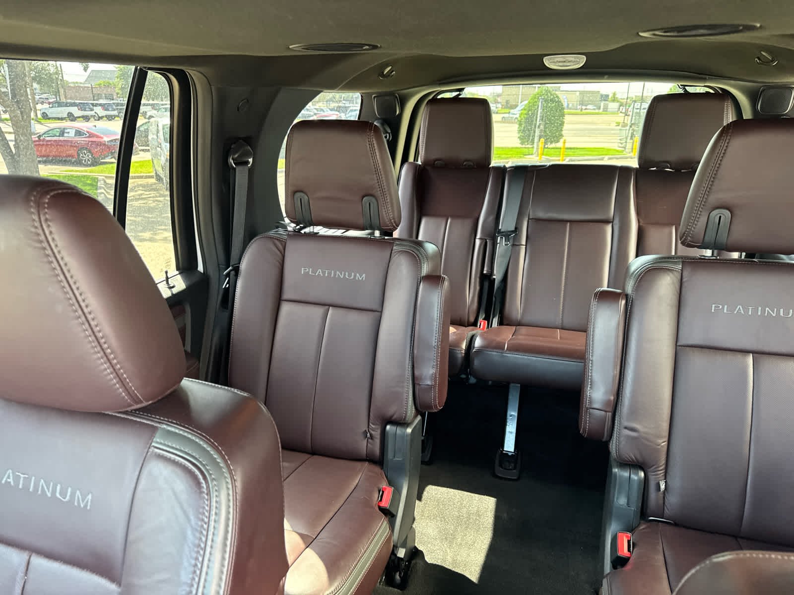 Used 2017 White Platinum Metallic Tri-Coat Ford Platinum image 16
