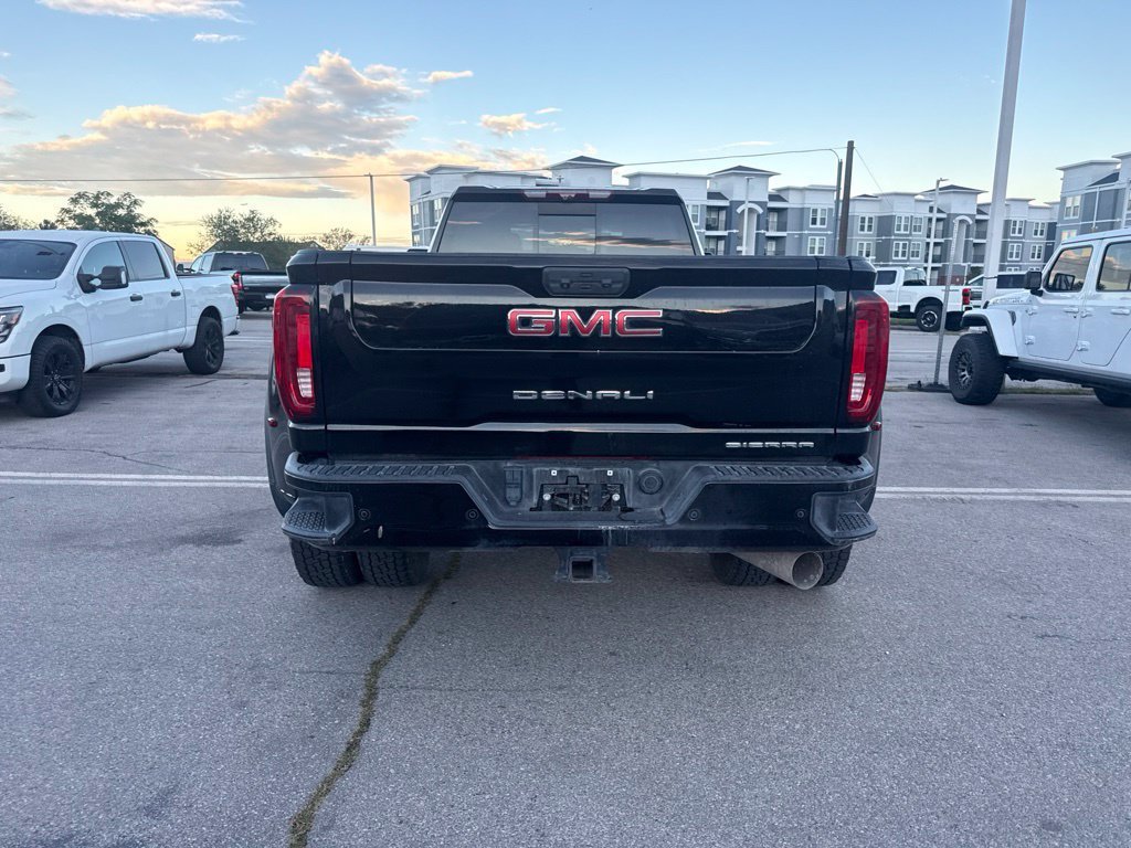 Used 2023 Onyx Black GMC Denali image 9