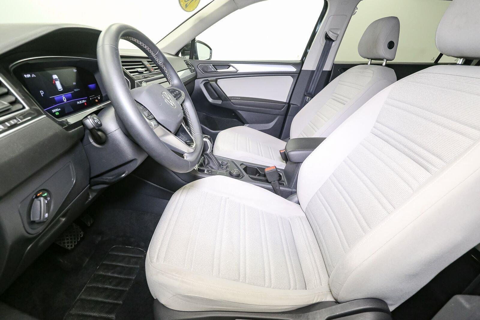 Used 2022 Deep Black Pearl Volkswagen S image 41