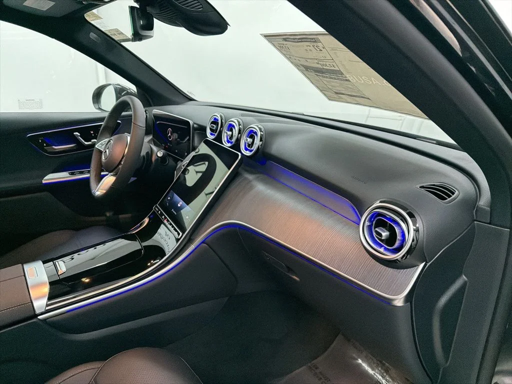 Used 2026 Gray Mercedes-Benz GLC 300 image 26