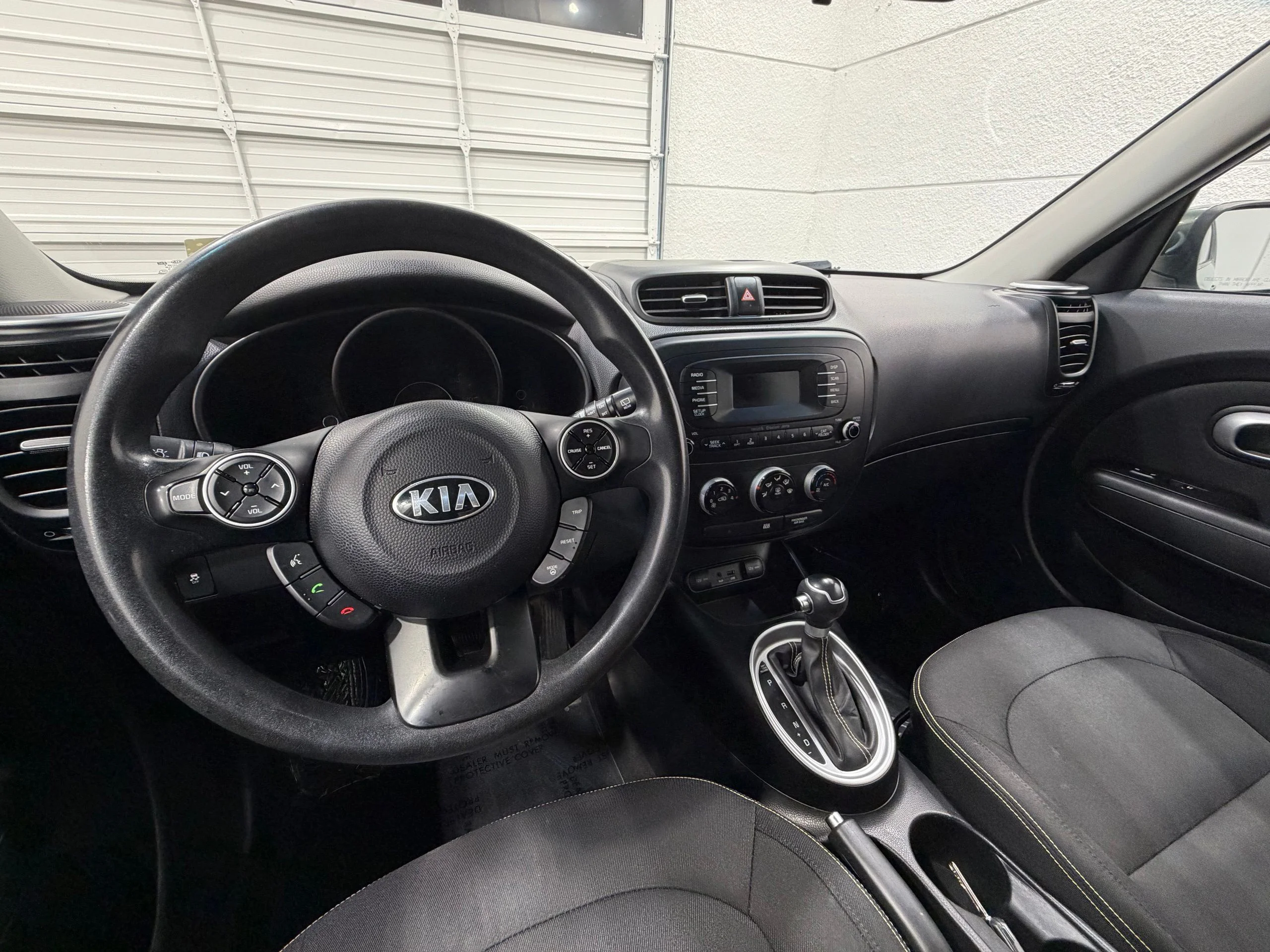 Used 2014 Green Kia Plus image 37