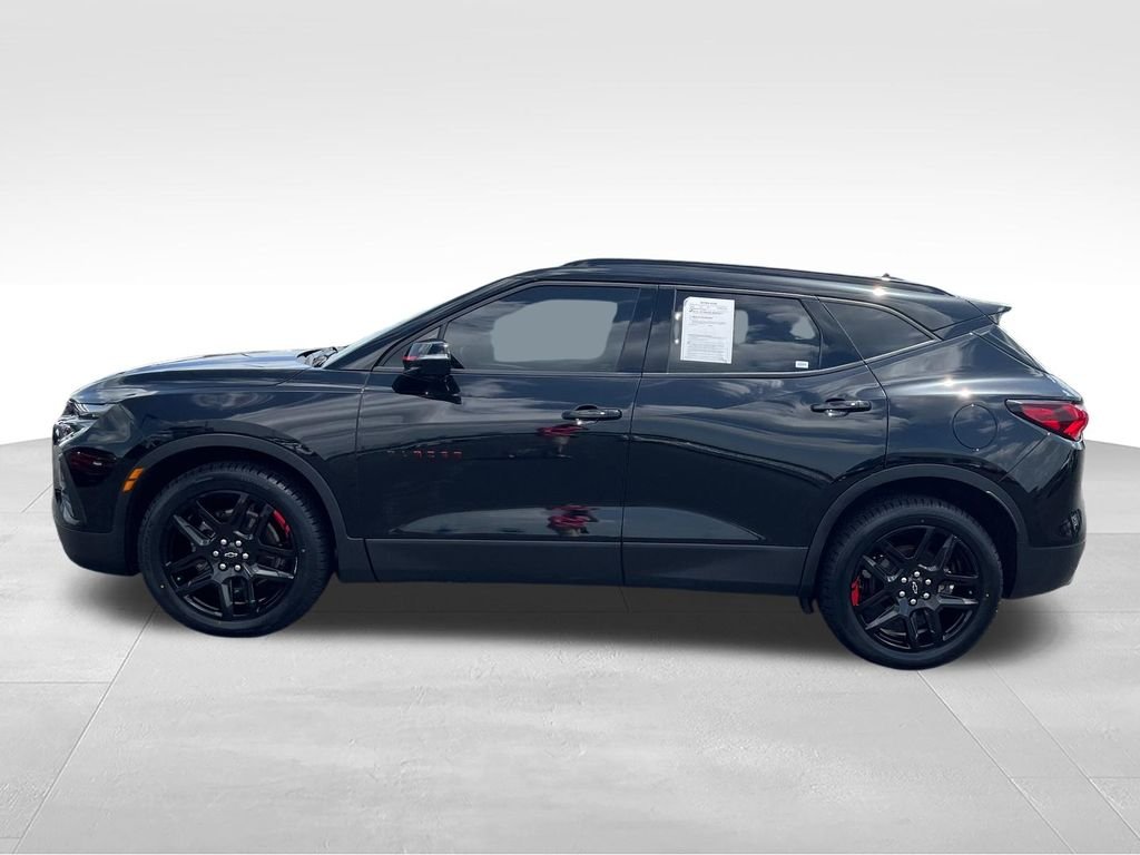 Used 2022 Black Chevrolet LT image 2