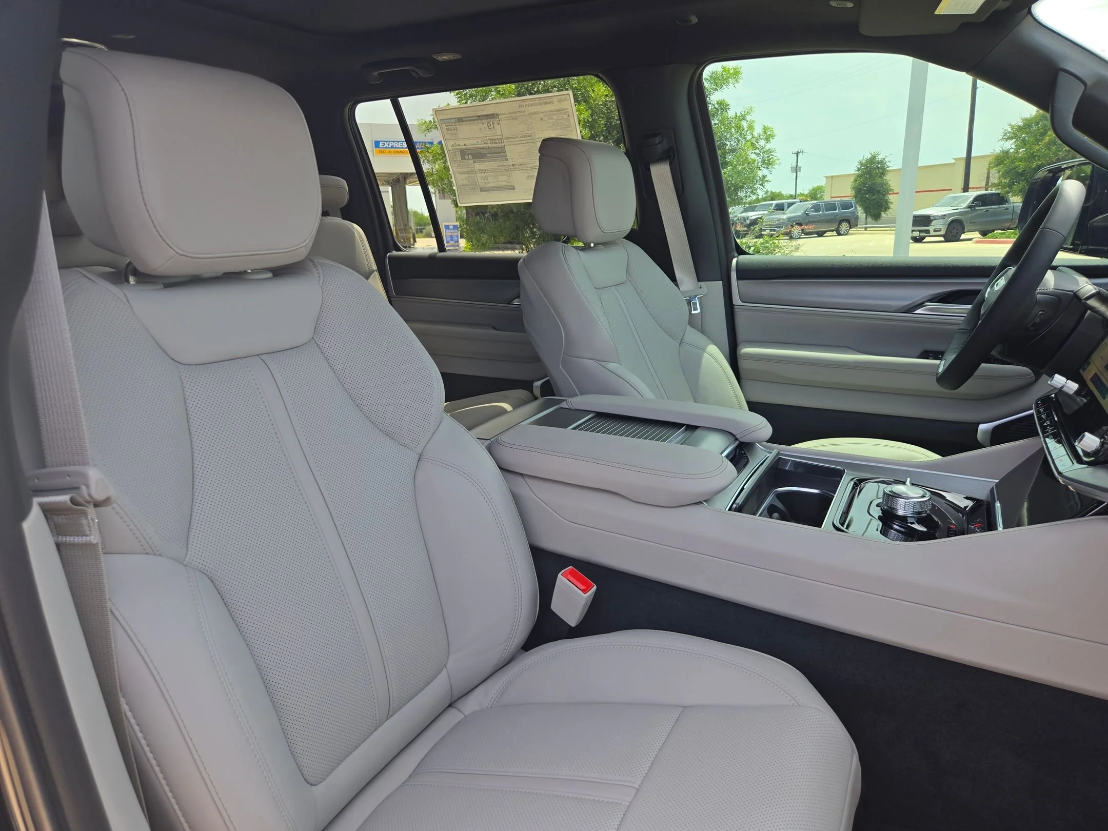 New 2026 High Gloss Black Exterior Paint Jeep  image 26