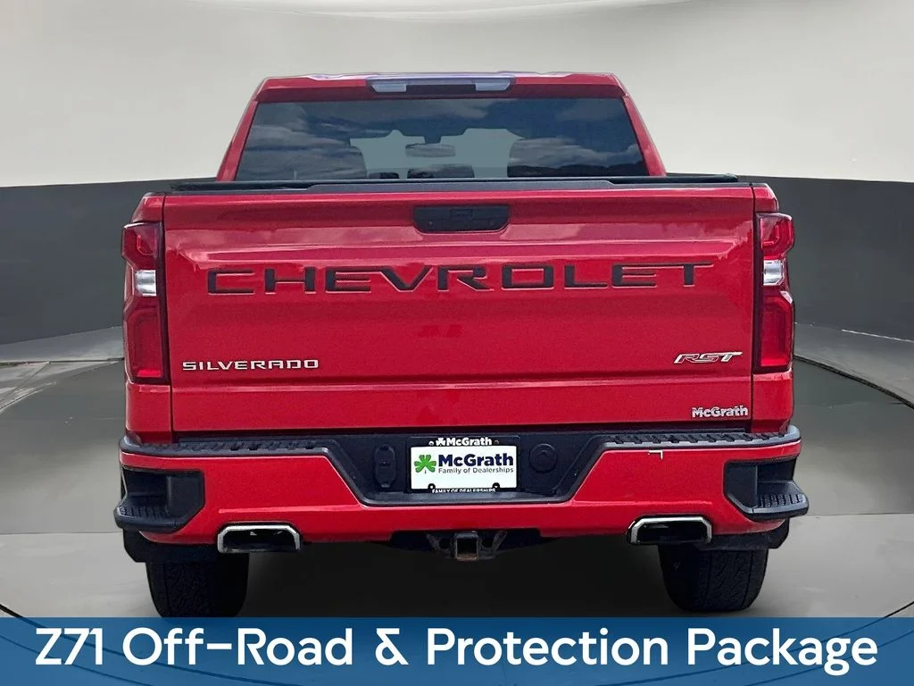 Used 2021 Red Chevrolet RST image 7
