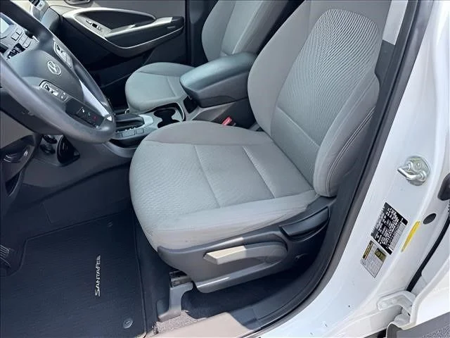 Used 2016 White Hyundai 2.4 Base image 6