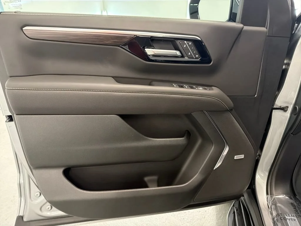 New 2026 Sterling Gray Metallic Chevrolet Premier image 13