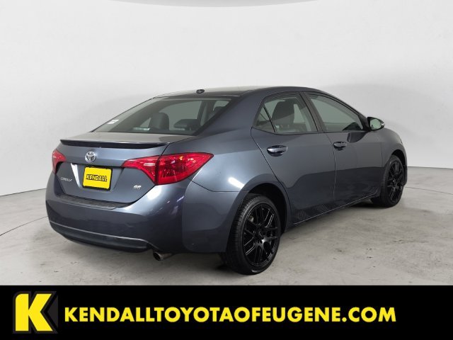 Used 2018 Gray Toyota SE image 5