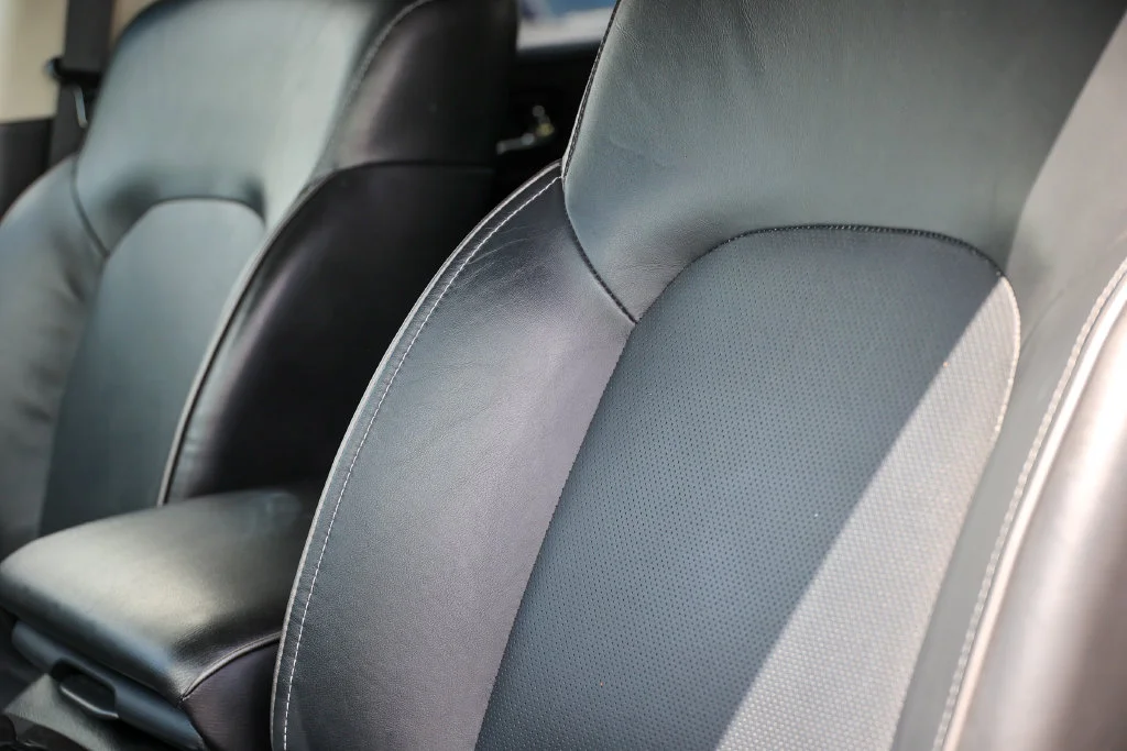 Certified Used 2024 Gray INFINITI LUXE image 30