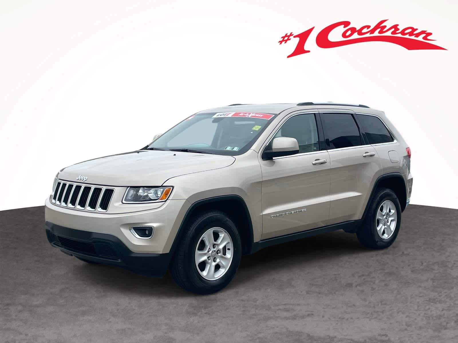 Used 2014 Cashmere Pearlcoat Jeep Laredo image 16