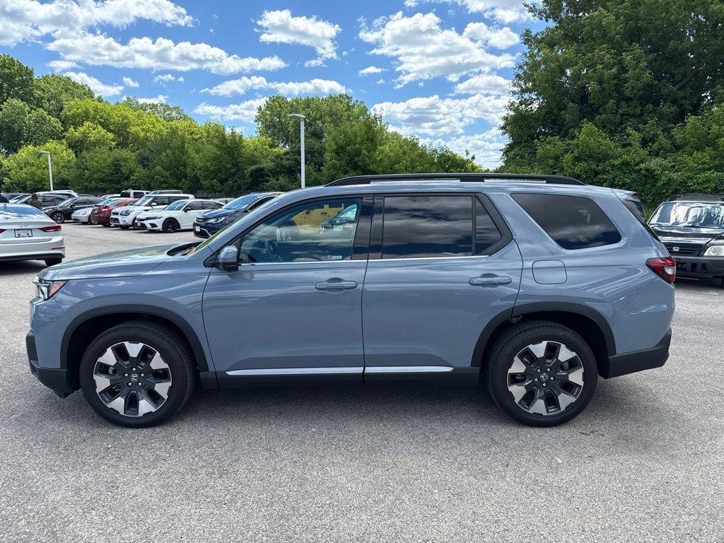 Used 2026 Gray Pearl Honda Touring image 6