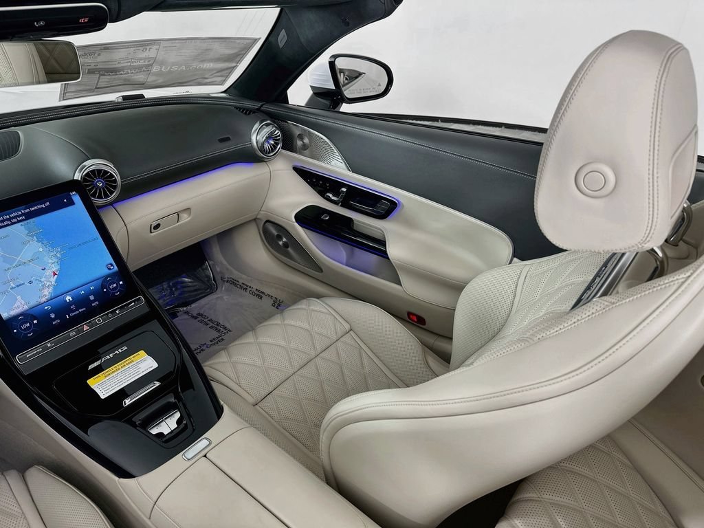 New 2027 MANUFAKTUR Moonlight White Metallic Mercedes-Benz SL 63 AMG® image 56